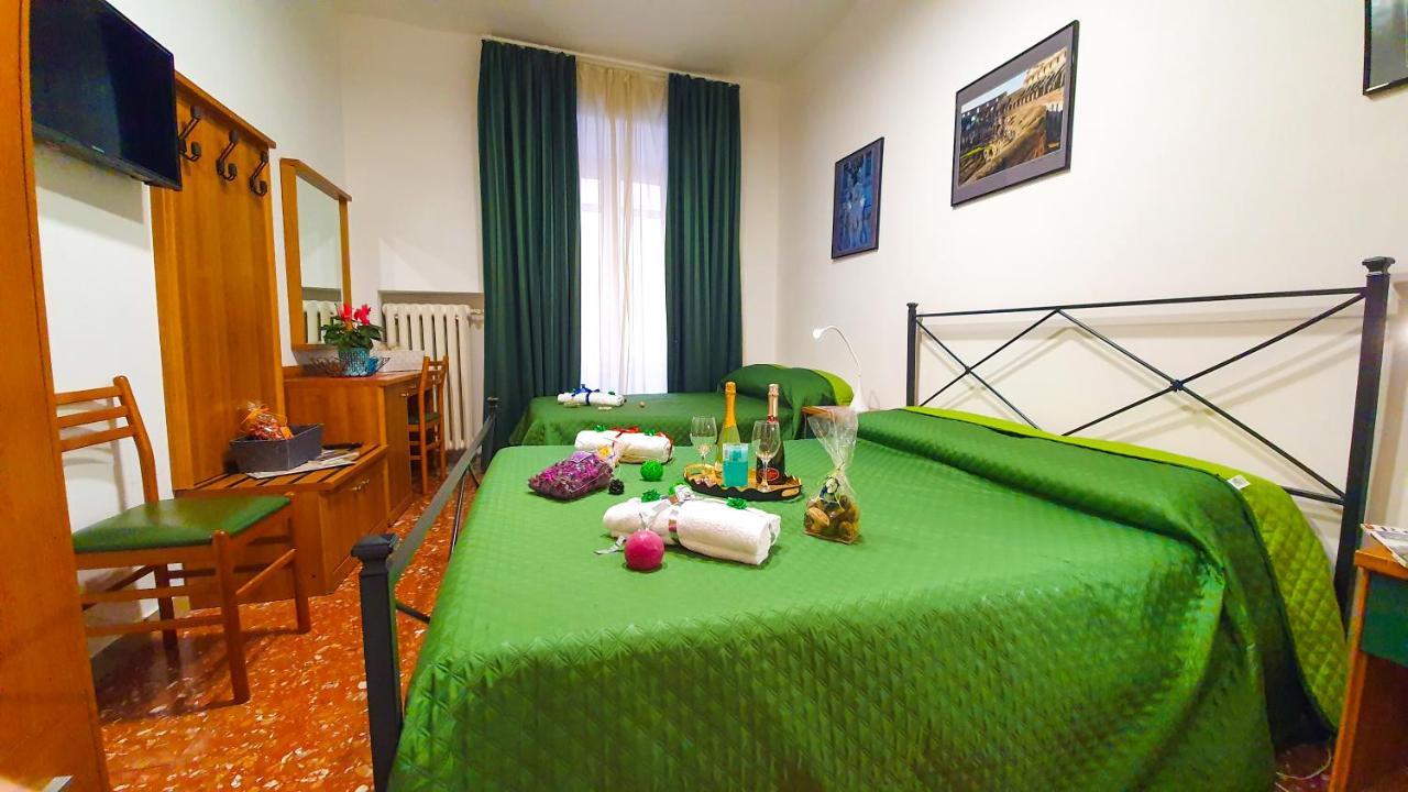 A Casa Simpatia - A Richiesta Parcheggio Gratuito ! Hotel Rome Buitenkant foto