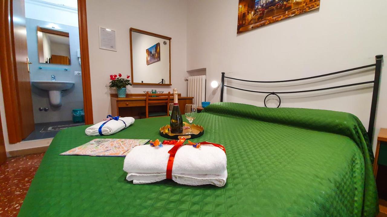 A Casa Simpatia - A Richiesta Parcheggio Gratuito ! Hotel Rome Buitenkant foto