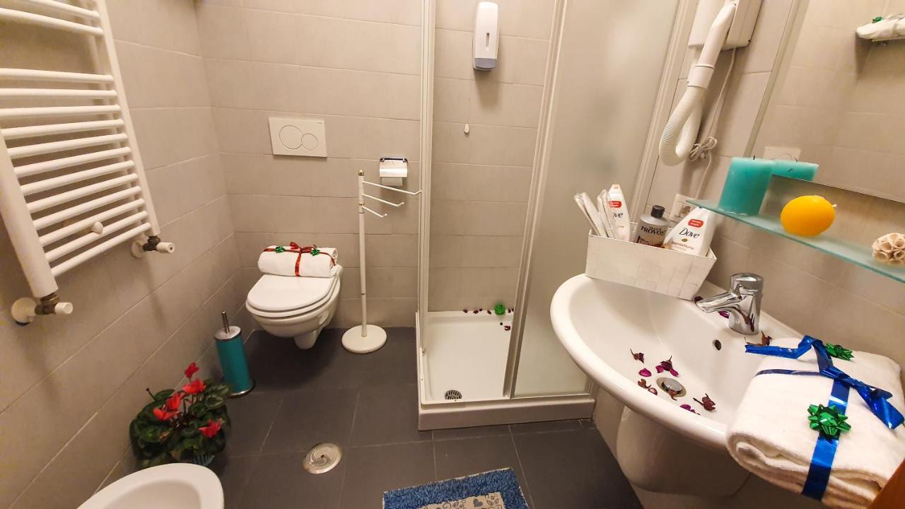 A Casa Simpatia - A Richiesta Parcheggio Gratuito ! Hotel Rome Buitenkant foto