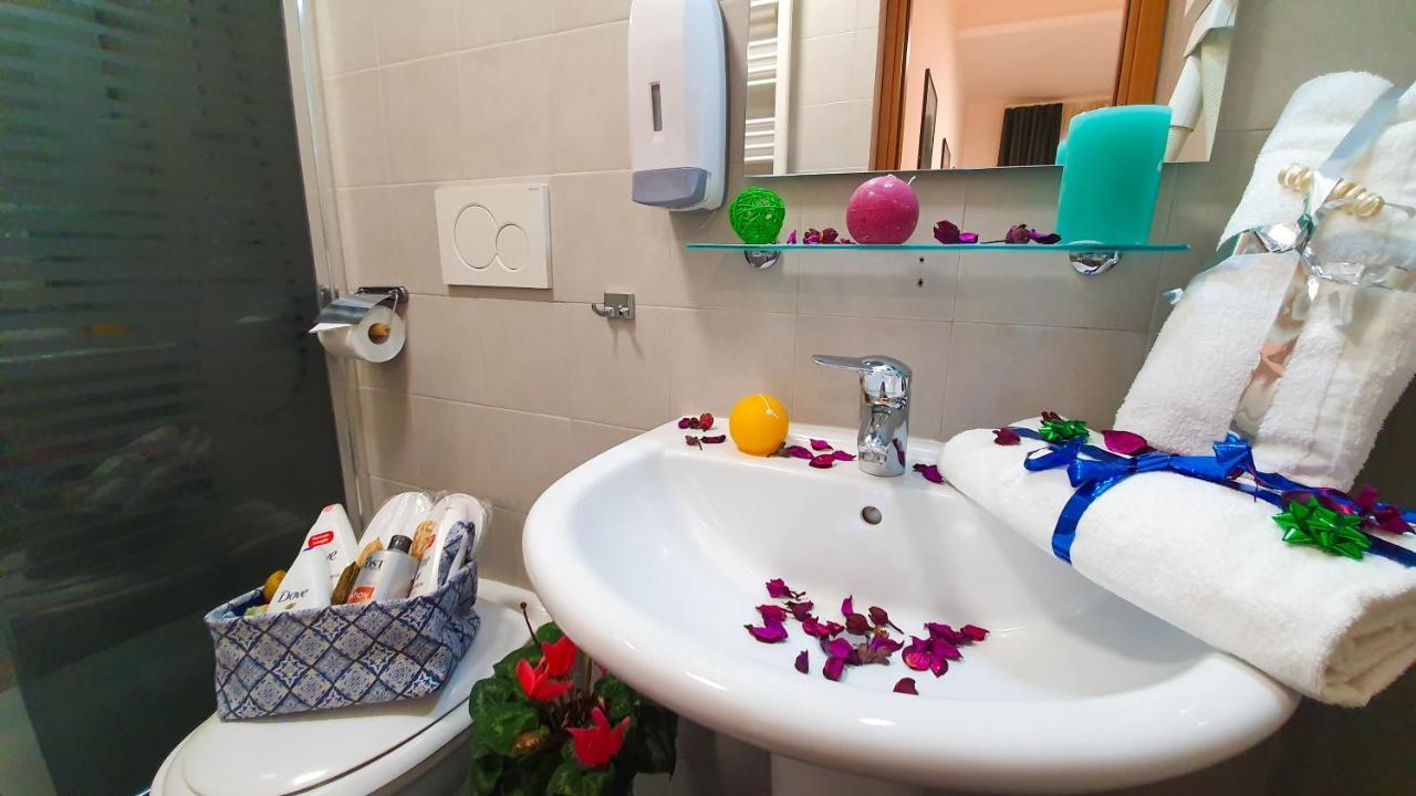 A Casa Simpatia - A Richiesta Parcheggio Gratuito ! Hotel Rome Buitenkant foto