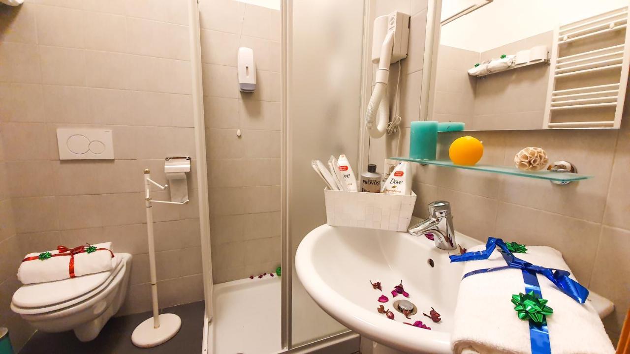 A Casa Simpatia - A Richiesta Parcheggio Gratuito ! Hotel Rome Buitenkant foto
